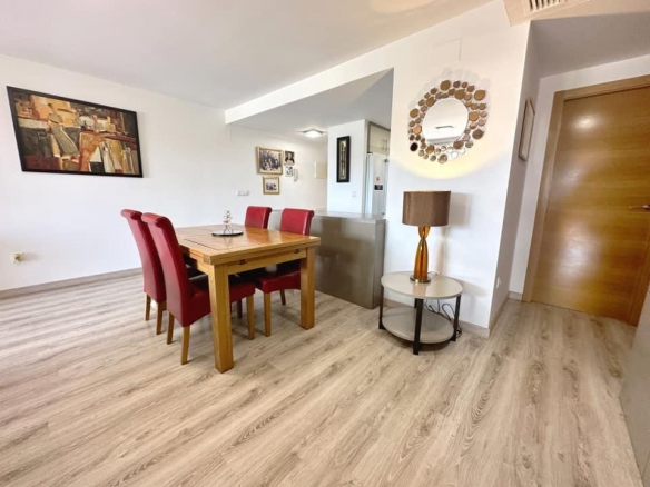 MMGR018 living room 2