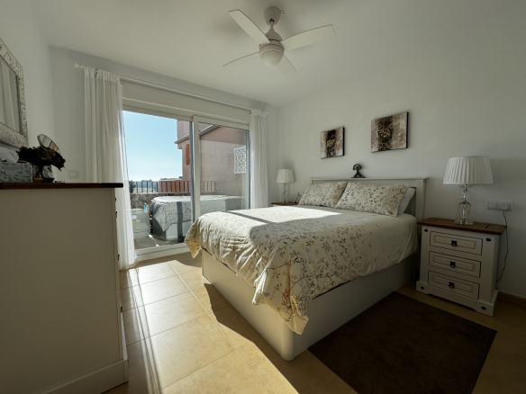 MMGR030 master bedroom