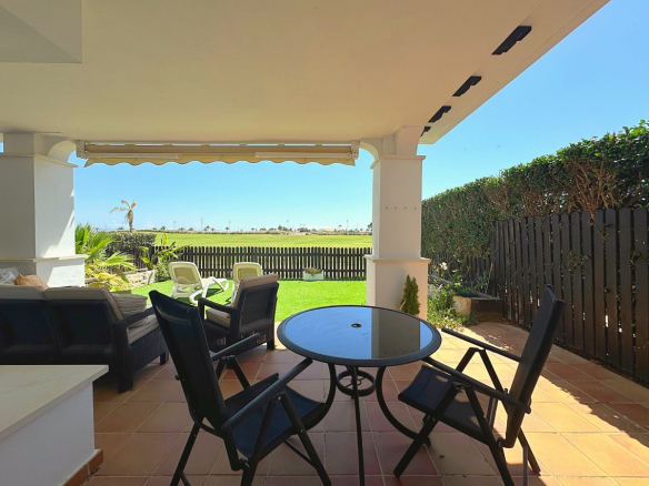 MMGR032 furnished terrace