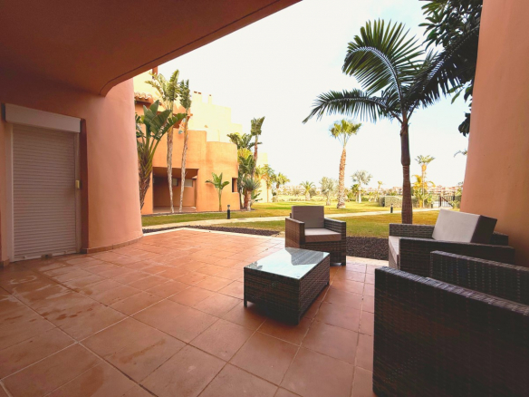 MMGR046 covered patio