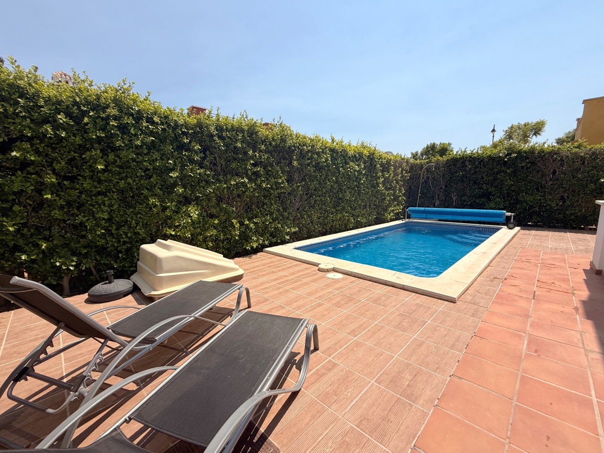 MMGR053 pool